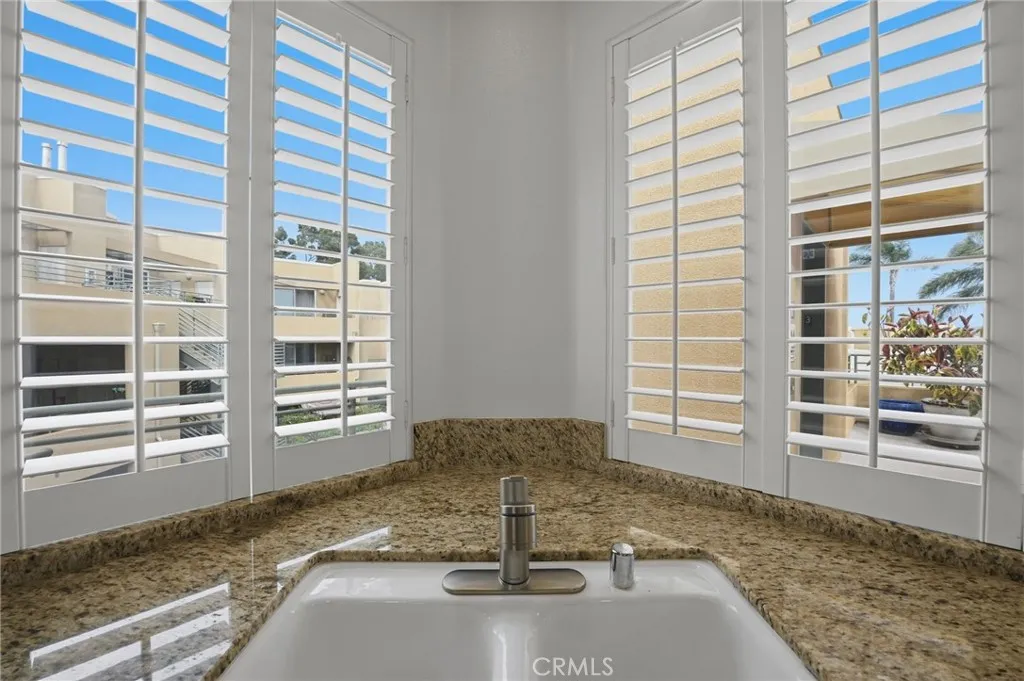 https://cdn.realtyfeed.com/cdn/127/306725515/4323a8d851776577282b94f465167278.webp