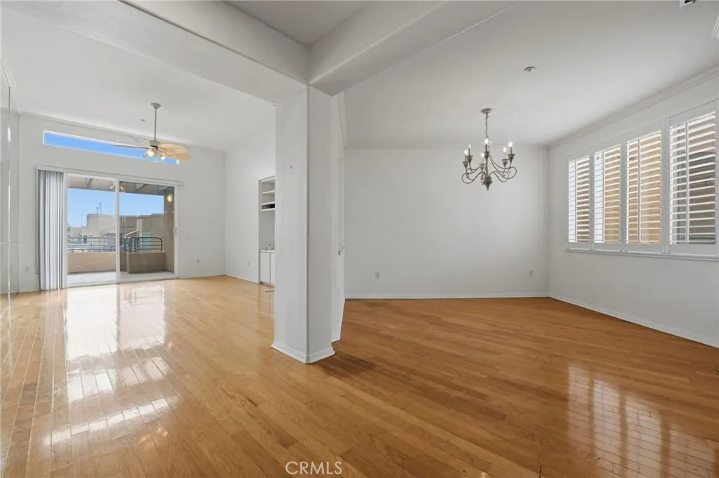https://cdn.realtyfeed.com/cdn/127/306725515/4d75a7d17fcfccd89977d995b9189b0d.webp