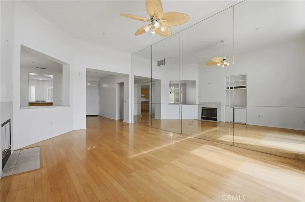 https://cdn.realtyfeed.com/cdn/127/306725515/4e5d539c7f101129c0a4254d48ae8e4b.webp