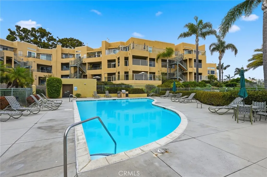 https://cdn.realtyfeed.com/cdn/127/306725515/56cf943f40bbcf800527fa241b6e6a7b.webp