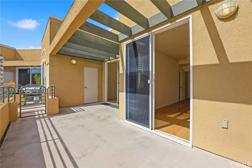 https://cdn.realtyfeed.com/cdn/127/306725515/c7bc6f86ce8e7befec86f9e8f5661134.webp