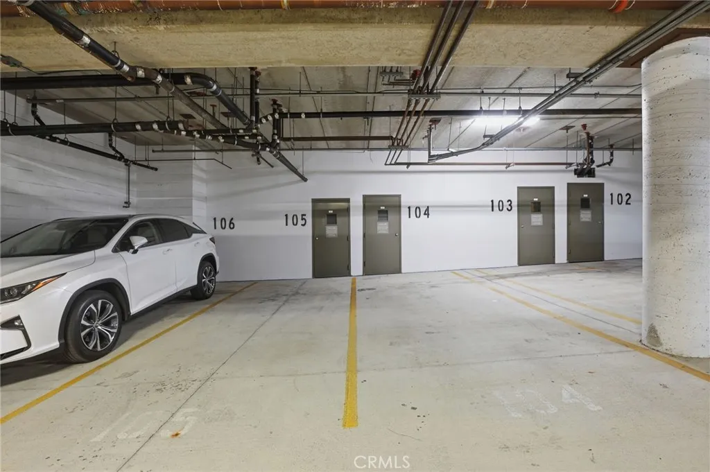 https://cdn.realtyfeed.com/cdn/127/306725515/f18456cf26e2a9dd6adebf27a0d6461f.webp