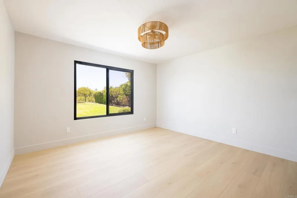 https://cdn.realtyfeed.com/cdn/127/306725538/4c276191ac2e4d42f9b83ceeb3111d5c.webp