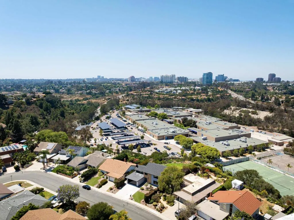 https://cdn.realtyfeed.com/cdn/127/306725538/97f6e1a75085aae9308e7aeafdb60f3d.webp