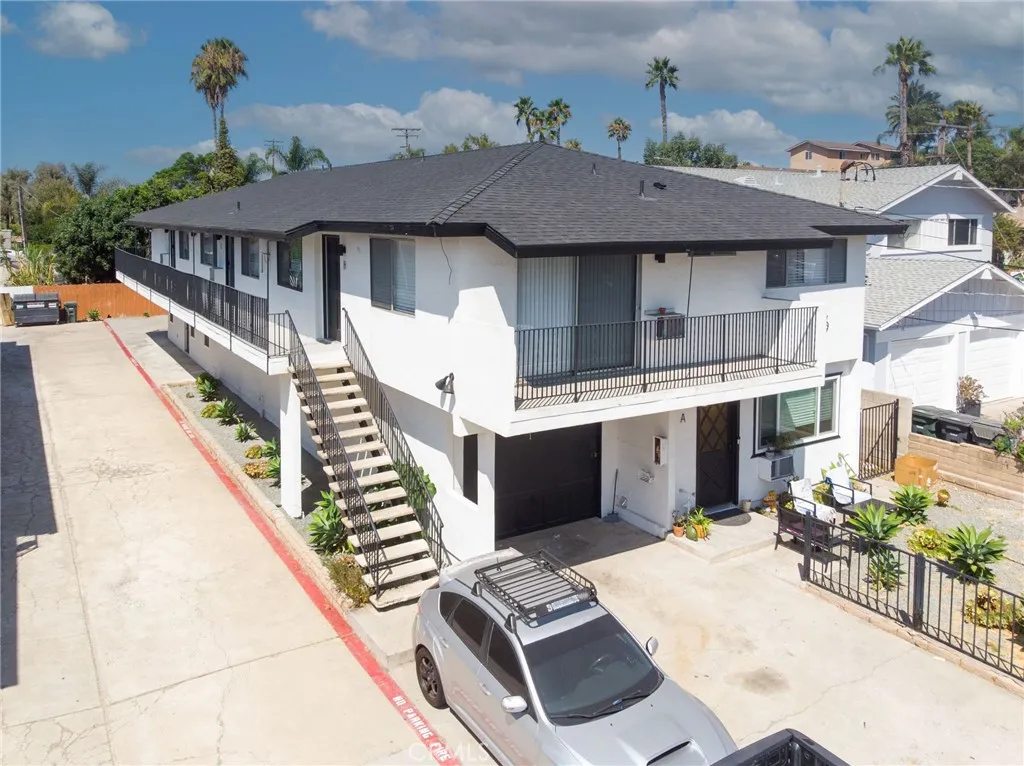 Vista, CA 92084
