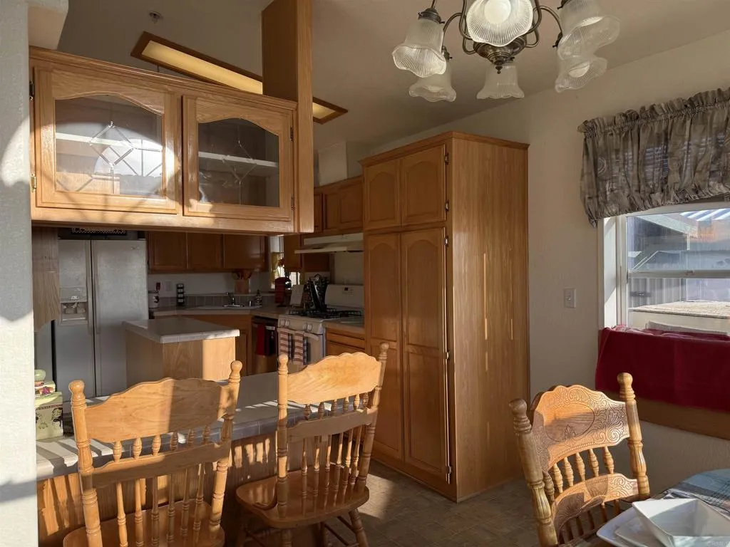https://cdn.realtyfeed.com/cdn/127/306725683/245e647c5828b84f7175da3abbcaea3d.webp