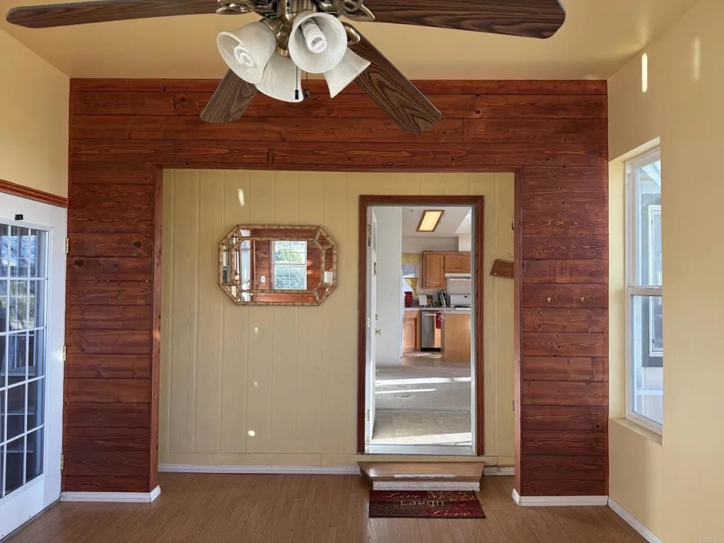 https://cdn.realtyfeed.com/cdn/127/306725683/aa02e421650afefbd4c0f39d58b586cf.webp