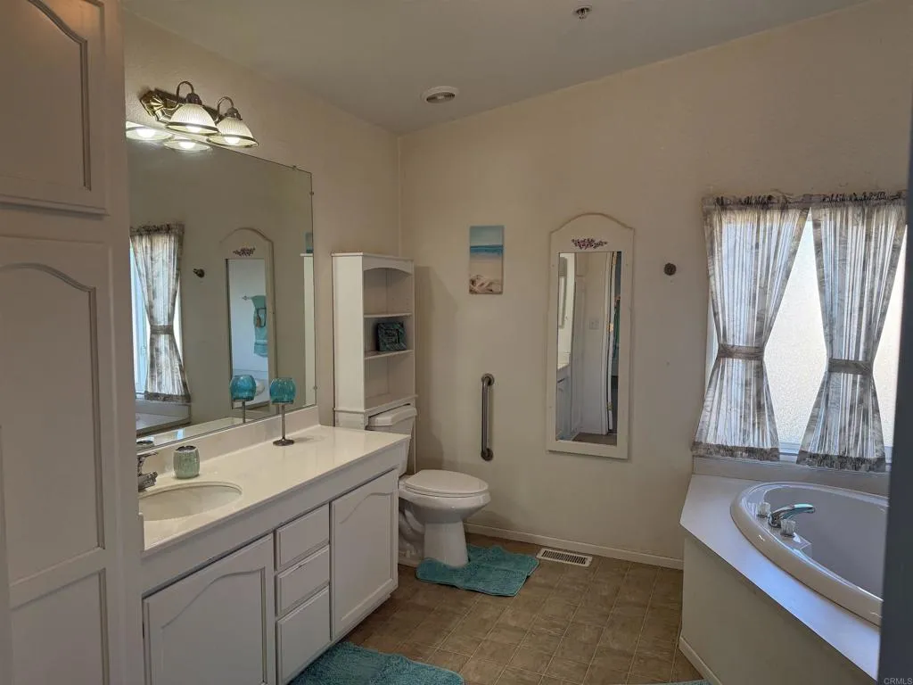 https://cdn.realtyfeed.com/cdn/127/306725683/e10030ca11b30e6acf9a18f3242108a7.webp