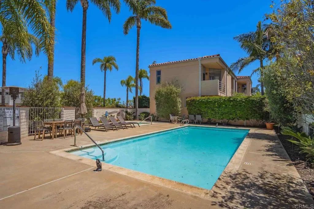 https://cdn.realtyfeed.com/cdn/127/306725684/3009242330943416f04b811c26a2bd6a.webp