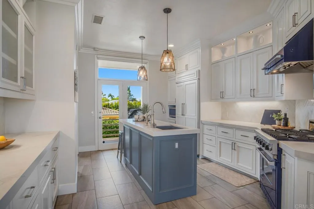https://cdn.realtyfeed.com/cdn/127/306725684/b7bf490e9b61747bb2747367fe2aaae9.webp