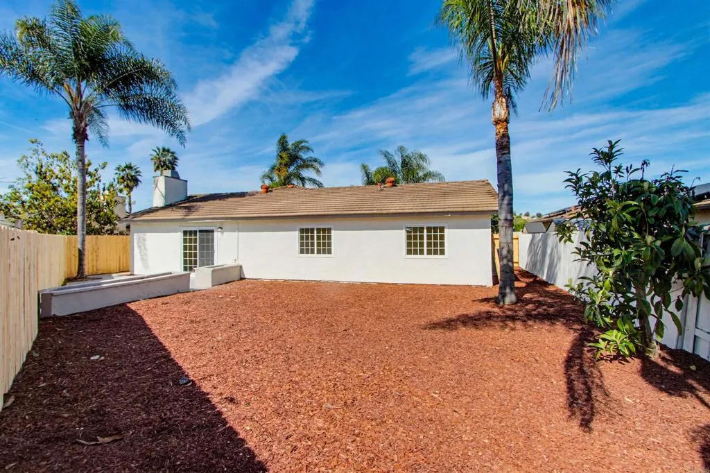 https://cdn.realtyfeed.com/cdn/127/306725685/38940a51b8f70bc13571aae2e80c2166.webp
