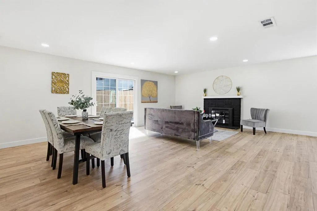 https://cdn.realtyfeed.com/cdn/127/306725685/4335cea961aa2b0efef634a8110eb45a.webp