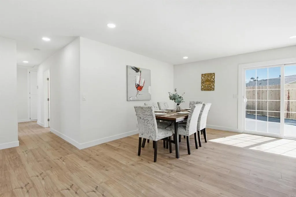 https://cdn.realtyfeed.com/cdn/127/306725685/c0b8fb2fb03430b4bb43a86dd2152c58.webp