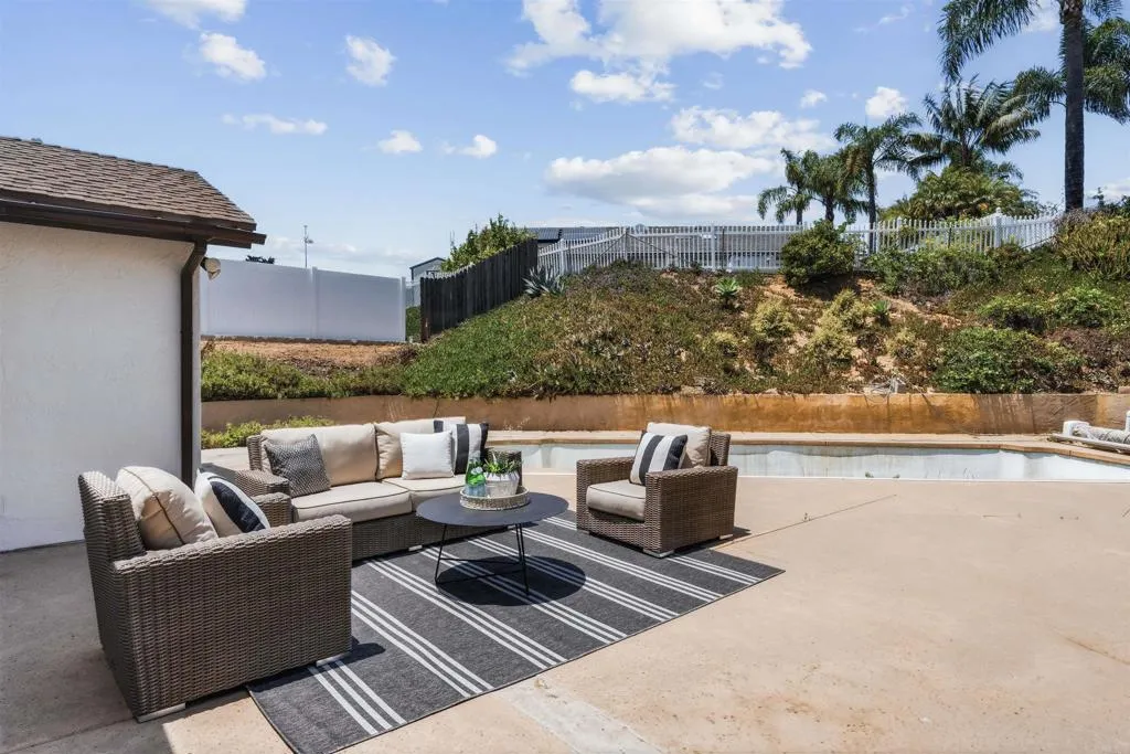 https://cdn.realtyfeed.com/cdn/127/306725738/6654a8ab8ad0a42f515eb55113fd3f03.webp