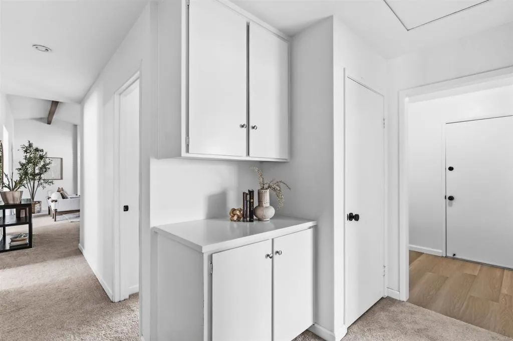 https://cdn.realtyfeed.com/cdn/127/306725738/b35ecccb82c7d37ef34ce4929ce906ea.webp