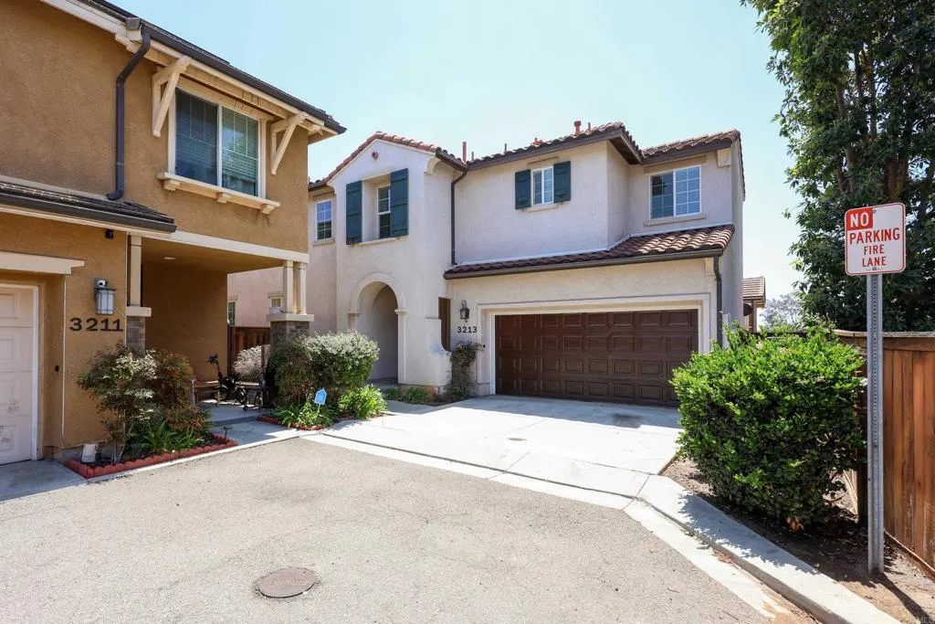 https://cdn.realtyfeed.com/cdn/127/306725739/0aba947d7e8c40b014c921376f56325f.webp
