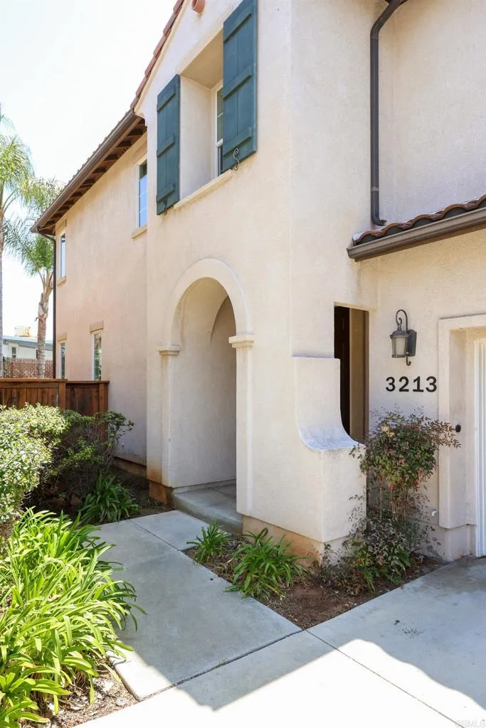 https://cdn.realtyfeed.com/cdn/127/306725739/14ecfa01c307f3e7519e932f6e444cfd.webp