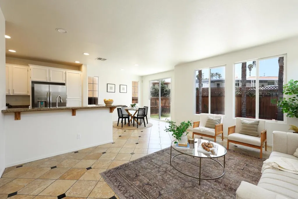https://cdn.realtyfeed.com/cdn/127/306725739/1f402d0c7b1e4fd33ccff7e0836d53fd.webp