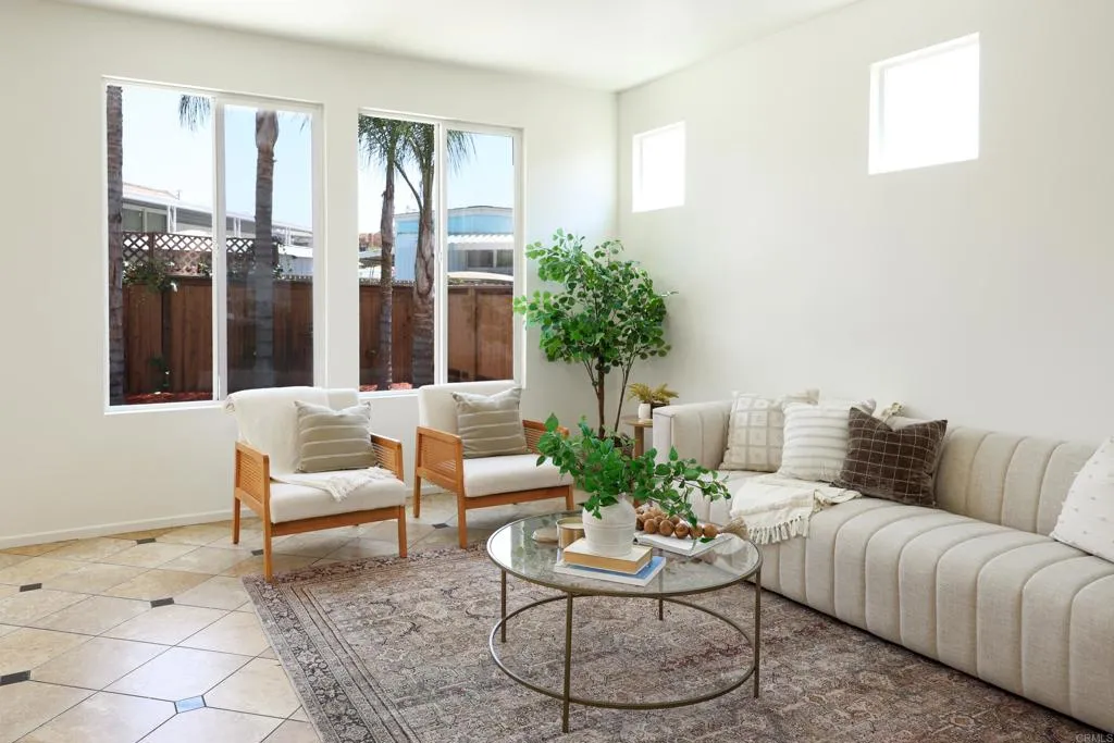 https://cdn.realtyfeed.com/cdn/127/306725739/3015aa3fa5668873e07e761d205988cb.webp