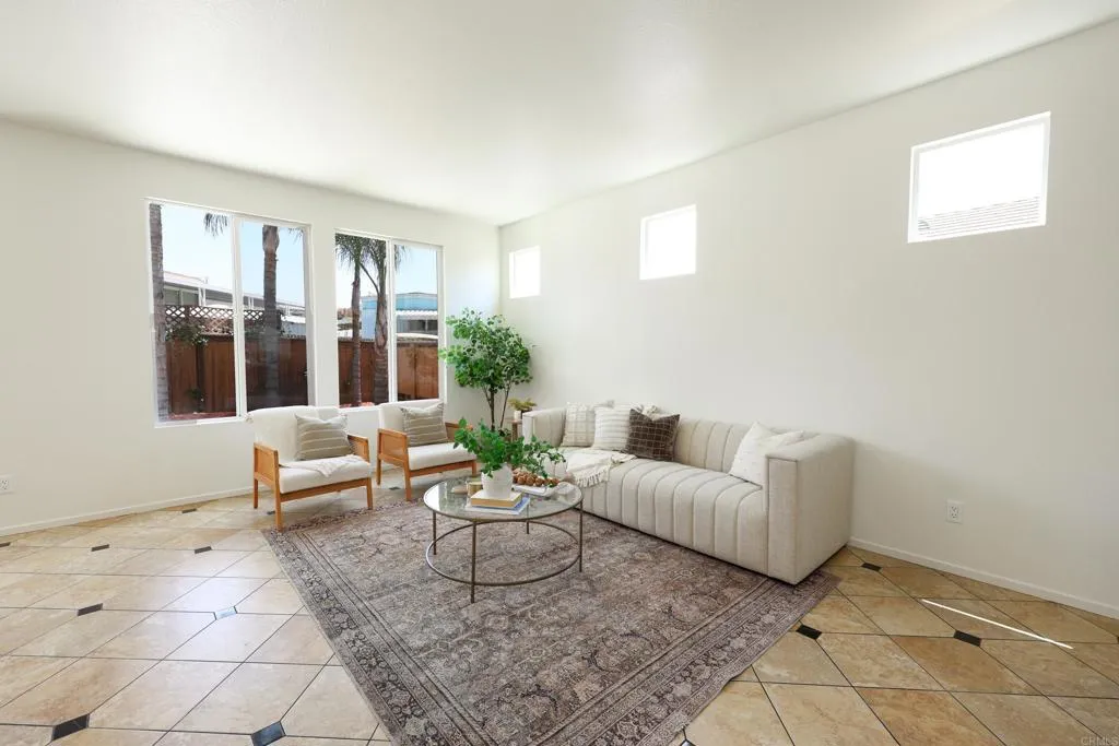 https://cdn.realtyfeed.com/cdn/127/306725739/38a7f4bf4347eda34a0266c102d6f92c.webp