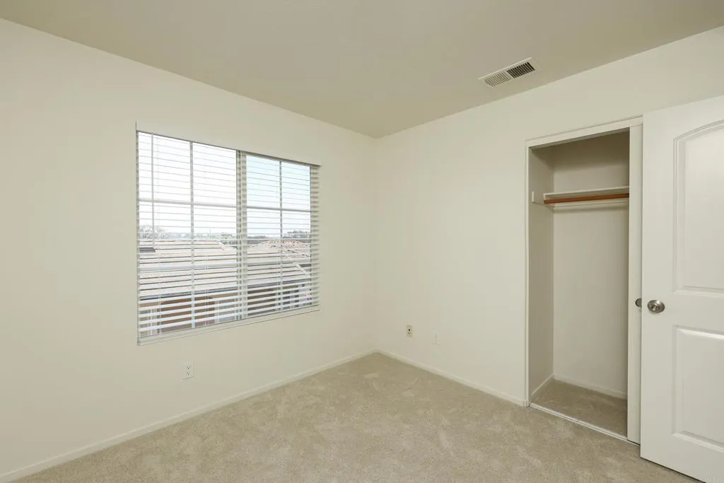 https://cdn.realtyfeed.com/cdn/127/306725739/47cce36e0b7c29b34fec37728f69c2c5.webp