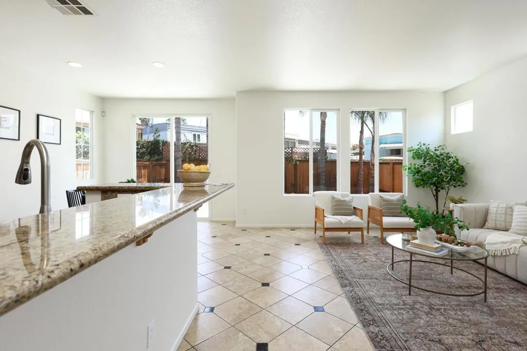 https://cdn.realtyfeed.com/cdn/127/306725739/480ee39e9f9056069ba3766f7311b34e.webp