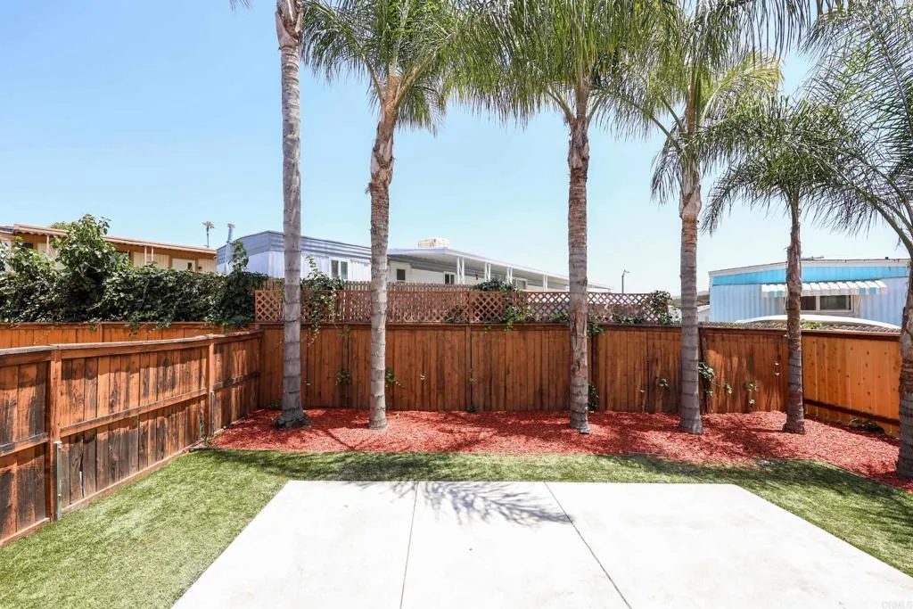 https://cdn.realtyfeed.com/cdn/127/306725739/7647505600887fe65e30df6c16df7c58.webp