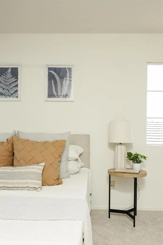 https://cdn.realtyfeed.com/cdn/127/306725739/92c06aeac63ae4fe5cd21a48ef803d8f.webp