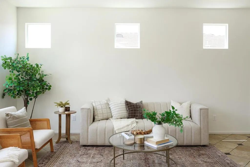 https://cdn.realtyfeed.com/cdn/127/306725739/96cd2c4cf36c127df578acba51b55be3.webp