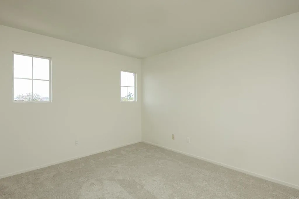https://cdn.realtyfeed.com/cdn/127/306725739/aa51b400b1e0b3a8482ccec97a3634c9.webp
