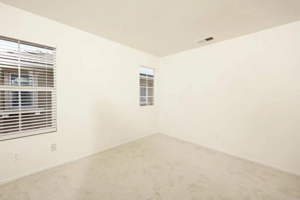 https://cdn.realtyfeed.com/cdn/127/306725739/bd1619fcfab18b0928c9d344620b8607.webp