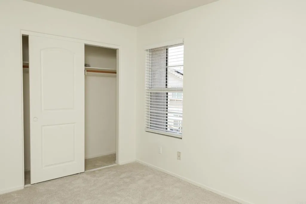 https://cdn.realtyfeed.com/cdn/127/306725739/fbab2d73c020b318eaebd5093e30af25.webp