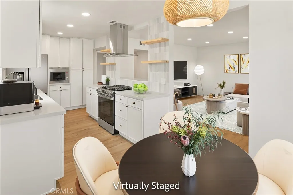 https://cdn.realtyfeed.com/cdn/127/306725799/bf892c0b4137abe79c358580c6c4040d.webp