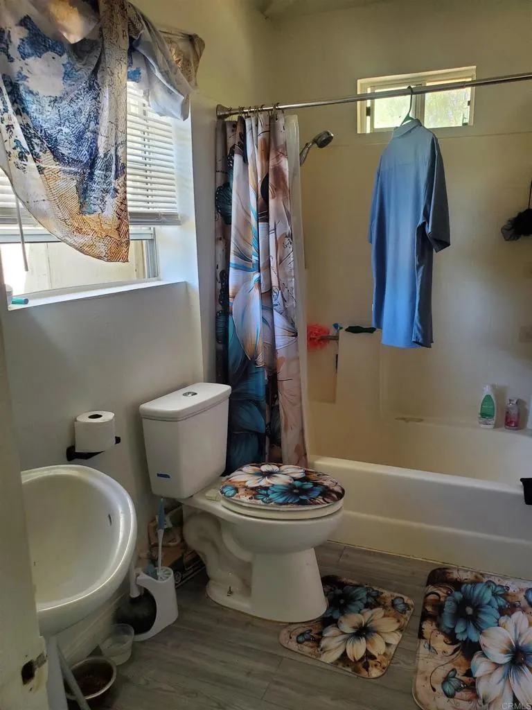https://cdn.realtyfeed.com/cdn/127/306725819/e677f6c6580172cb42c30a13b9b0aa43.webp