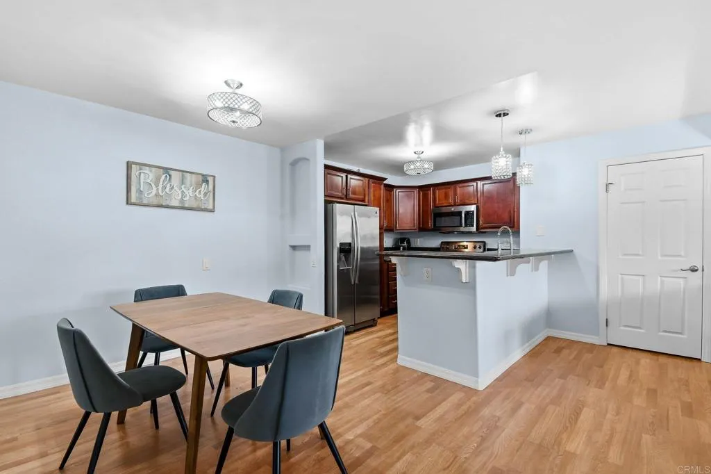 https://cdn.realtyfeed.com/cdn/127/306725821/b32ab2eb5d036fb9292f1761b4b5da1b.webp