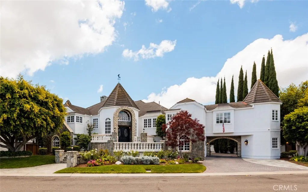 Laguna Hills, CA 92653