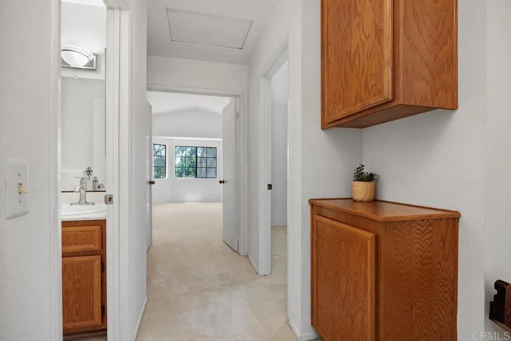 https://cdn.realtyfeed.com/cdn/127/306725869/2b9e2875276f5eaf776f7558900664c1.webp