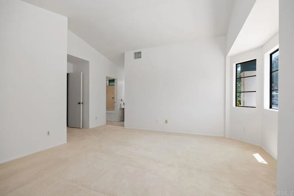 https://cdn.realtyfeed.com/cdn/127/306725869/3fa030609a1b6bcf5e17dee548e1bff6.webp