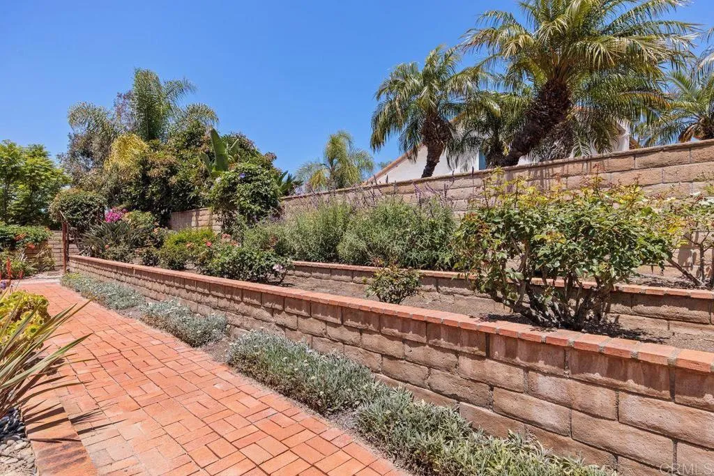 https://cdn.realtyfeed.com/cdn/127/306725869/c0a0dd62183045229cae0f956bb54b3b.webp