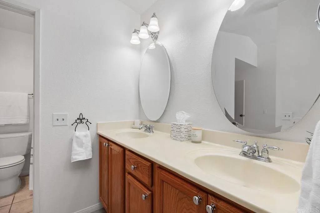 https://cdn.realtyfeed.com/cdn/127/306725869/f0445eeb3474fc821e80acbe8cb94574.webp