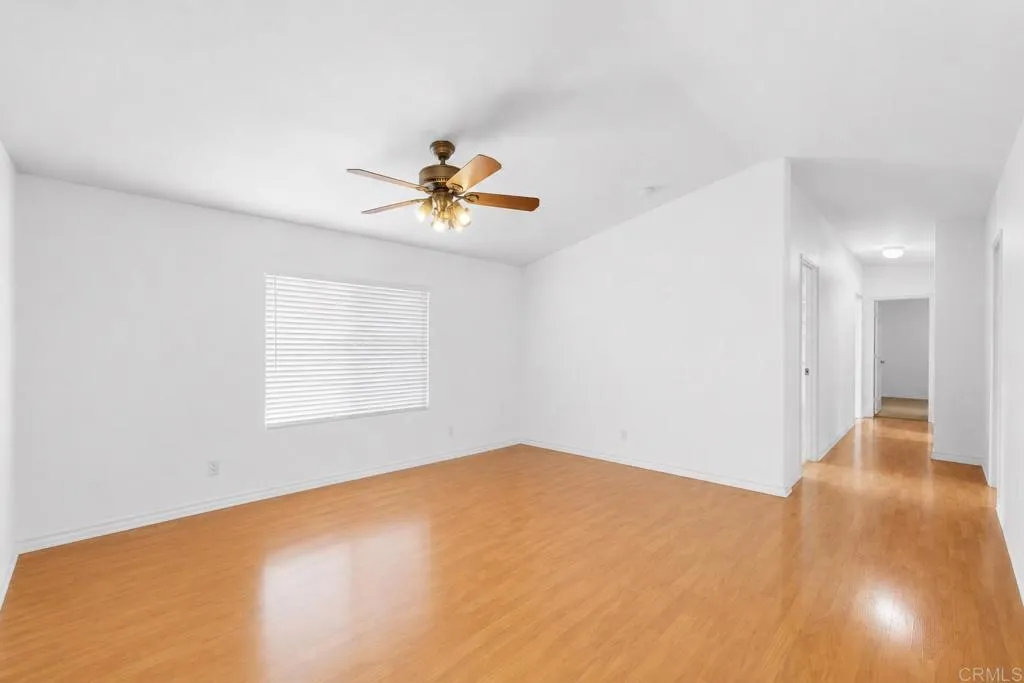 https://cdn.realtyfeed.com/cdn/127/306725900/21fde04ee2b031a16efdfd2711b4eee8.webp