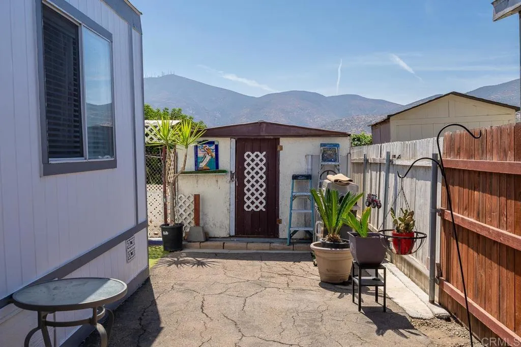 https://cdn.realtyfeed.com/cdn/127/306725900/9d2ada2aa4362fc480c750a5550150a9.webp