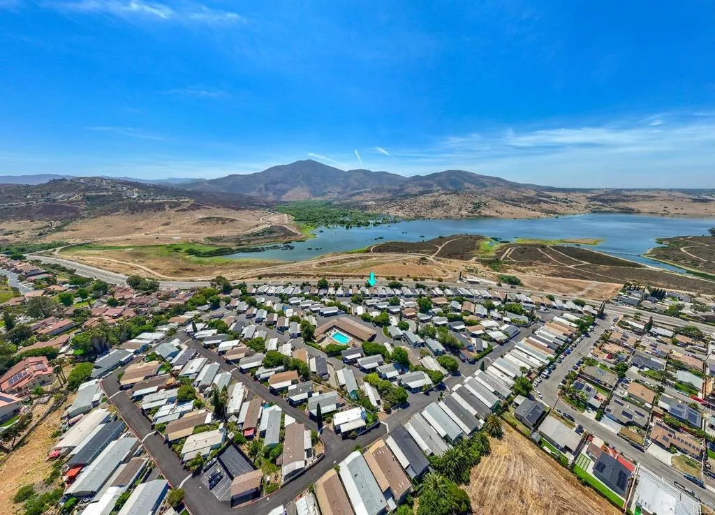 https://cdn.realtyfeed.com/cdn/127/306725900/e2701464237b89861e13be039f82b08e.webp
