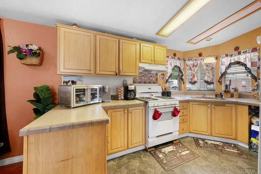 https://cdn.realtyfeed.com/cdn/127/306725900/ff57cb1ffa0d88650e4d2a2f8d134712.webp