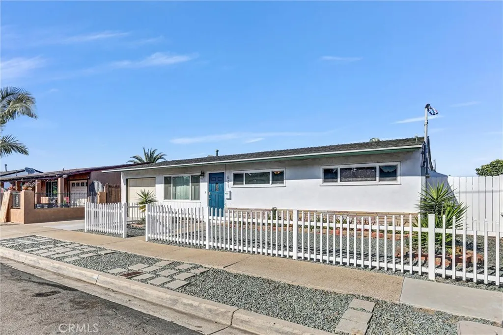 https://cdn.realtyfeed.com/cdn/127/306725902/41da269a5eb5bf95391fa8c13cb85c5e.webp