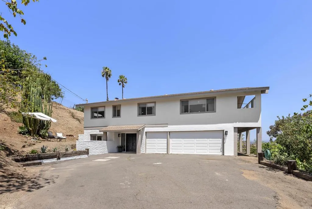 https://cdn.realtyfeed.com/cdn/127/306725904/03da933266daab5526798114301cc4c9.webp