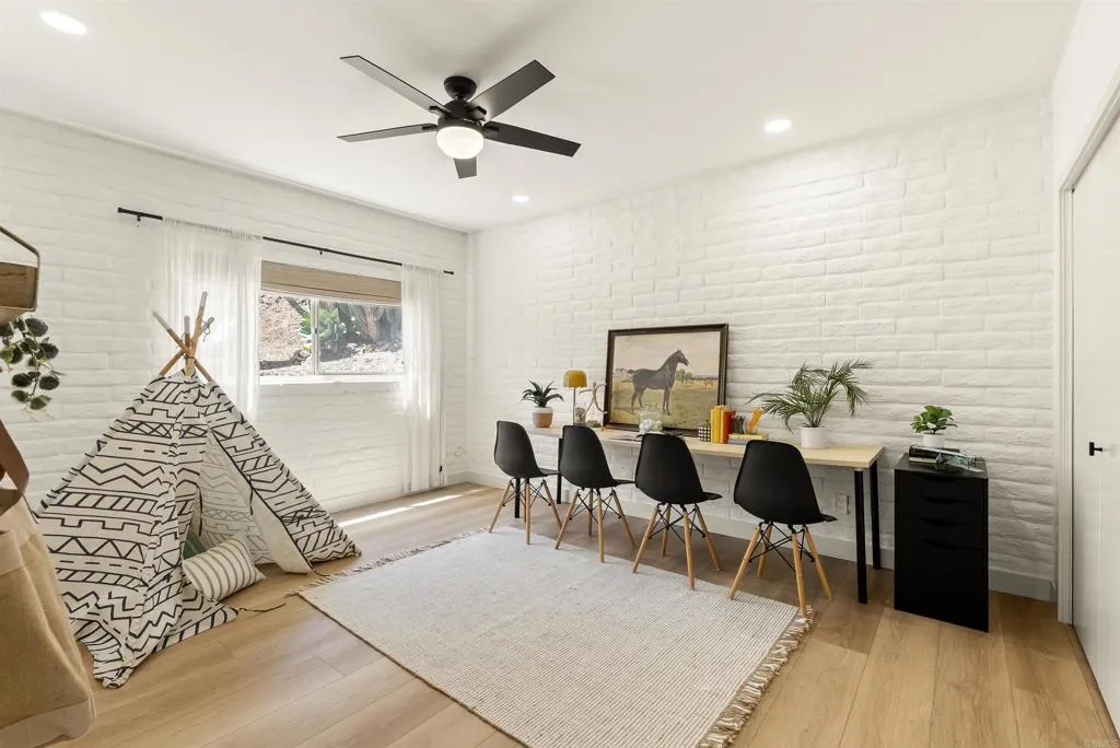 https://cdn.realtyfeed.com/cdn/127/306725904/0ea44d4deb595950a843b93a18997edf.webp