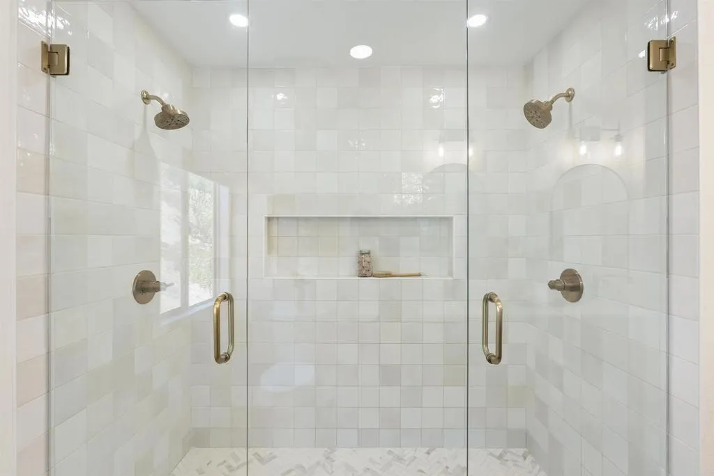 https://cdn.realtyfeed.com/cdn/127/306725904/6549a1195d947dee7ef5327808a46d8f.webp