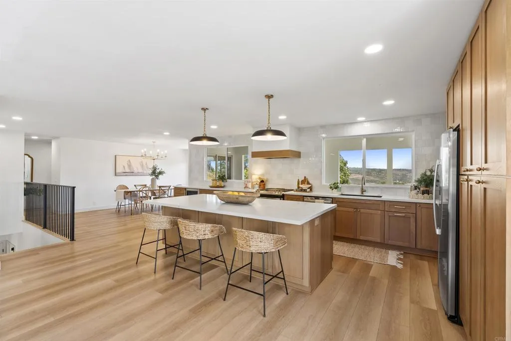 https://cdn.realtyfeed.com/cdn/127/306725904/d3ea5c3cafc17f815a3986e25d2b76d0.webp