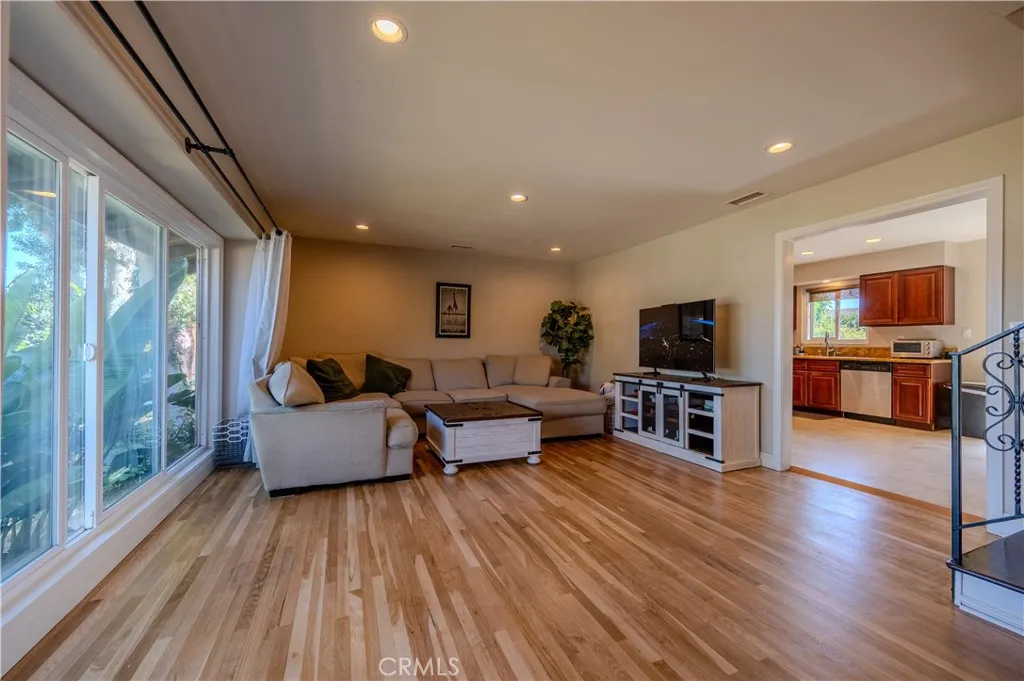 Santa Ana, CA 92705